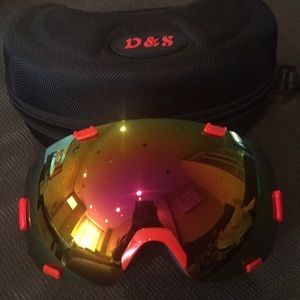 Snowboarding goggles